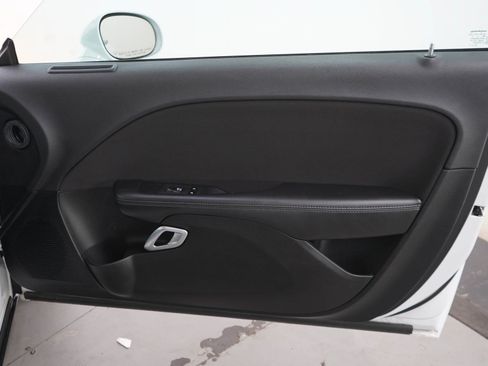 Used 2022 Dodge Challenger GT AWD/4WD image 11