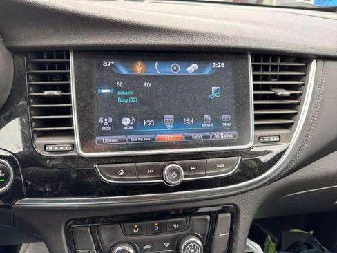 Used 2018 Buick Encore Preferred image 11