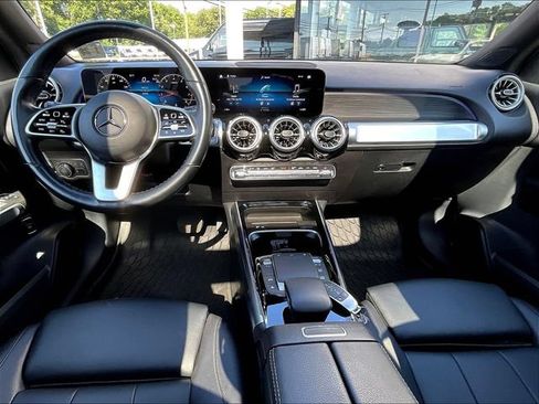 Certified 2023 Mercedes-Benz GLB 250 4MATIC image 9