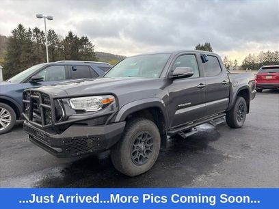 Used 2022 Toyota Tacoma SR5 w/ Technology Package