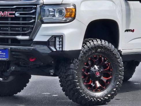 Used 2021 GMC Canyon AT4 AWD/4WD image 2