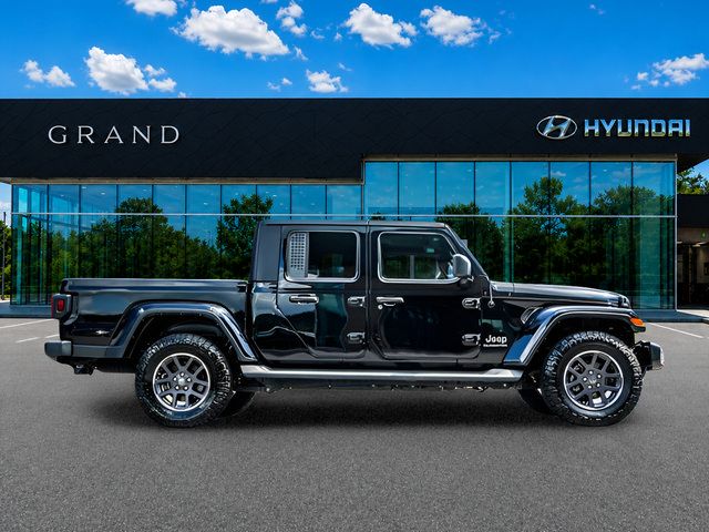 Used 2022 Jeep Gladiator Overland w/ Trailer Tow Package AWD/4WD image 7