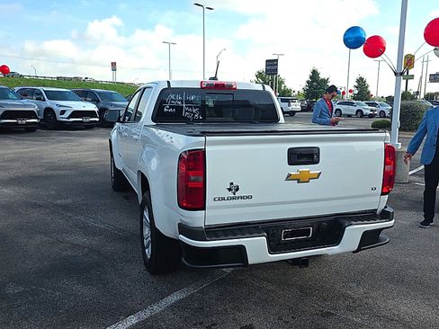 Used 2016 Chevrolet Colorado LT w/ LT Convenience Package RWD image 10