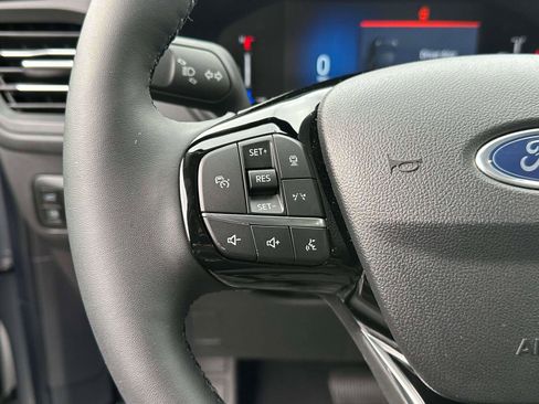 Used 2023 Ford Escape SE image 21