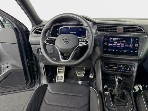 Used 2024 Volkswagen Tiguan SEL R-Line AWD/4WD image 25