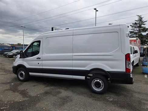 New 2026 Ford Transit 250 148 Medium Roof image 8