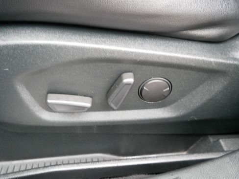 Used 2022 Ford Edge Titanium w/ Equipment Group 301A image 16