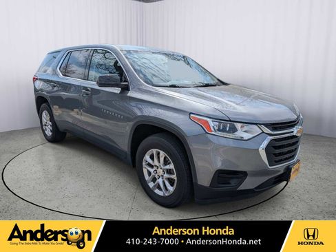 Used 2020 Chevrolet Traverse LS FWD image 1