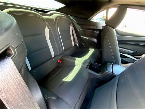 Used 2019 Chevrolet Camaro LT image 18