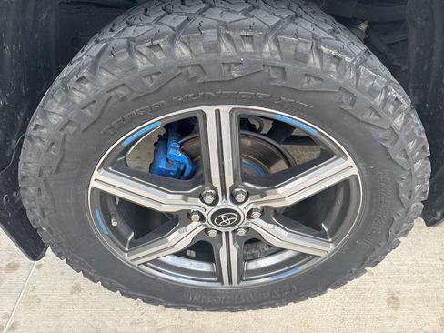 Used 2022 Toyota Tundra Capstone AWD/4WD image 19