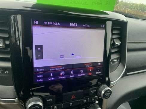 Used 2019 RAM 1500 Laramie w/ Sport Appearance Package AWD/4WD image 18