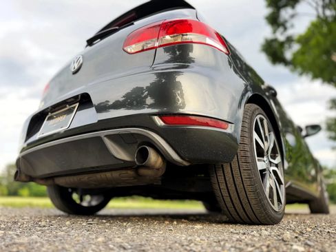 Used 2012 Volkswagen GTI 4-Door FWD image 38
