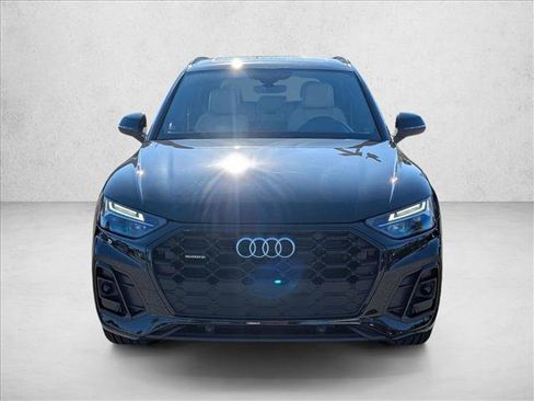 Certified 2025 Audi Q5 2.0T Premium image 2
