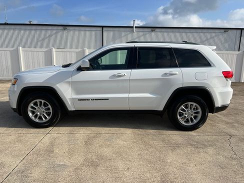 Used 2018 Jeep Grand Cherokee Laredo RWD image 6