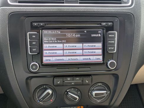 Used 2012 Volkswagen Jetta TDI FWD image 22