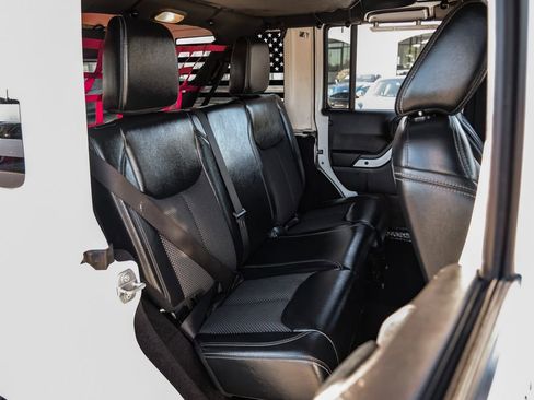 Used 2015 Jeep Wrangler Unlimited Sahara w/ Quick Order Package 24X image 34