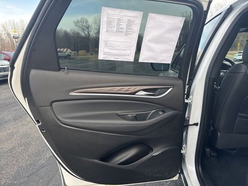 Used 2023 Buick Enclave Avenir image 14