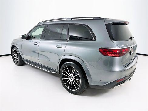 New 2026 Mercedes-Benz GLS 580 4MATIC image 6