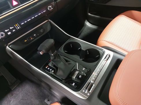 New 2026 Kia Carnival SX Prestige image 28