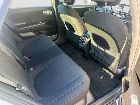 Used 2023 Hyundai Ioniq 6 SE RWD image 27