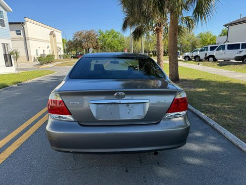 Used 2005 Toyota Camry FWD image 7