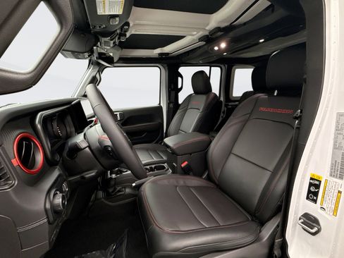 Used 2024 Jeep Wrangler Unlimited Rubicon image 11