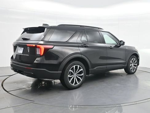 New 2026 Ford Explorer ST-Line RWD image 7