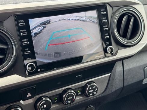 Used 2020 Toyota Tacoma SR5 w/ Technology Package AWD/4WD image 28