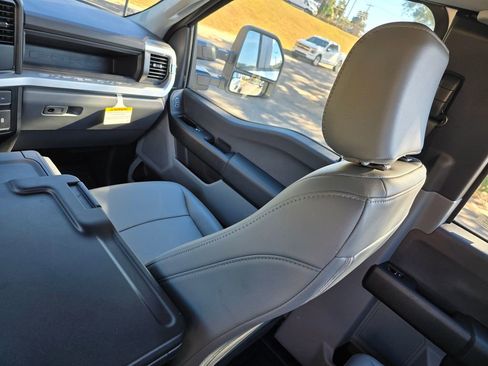 New 2024 Ford F550 4x4 SuperCab Super Duty image 54