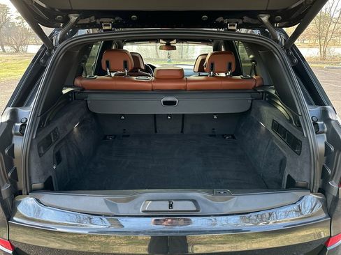 Used 2019 BMW X5 xDrive50i w/ M Sport Package image 30