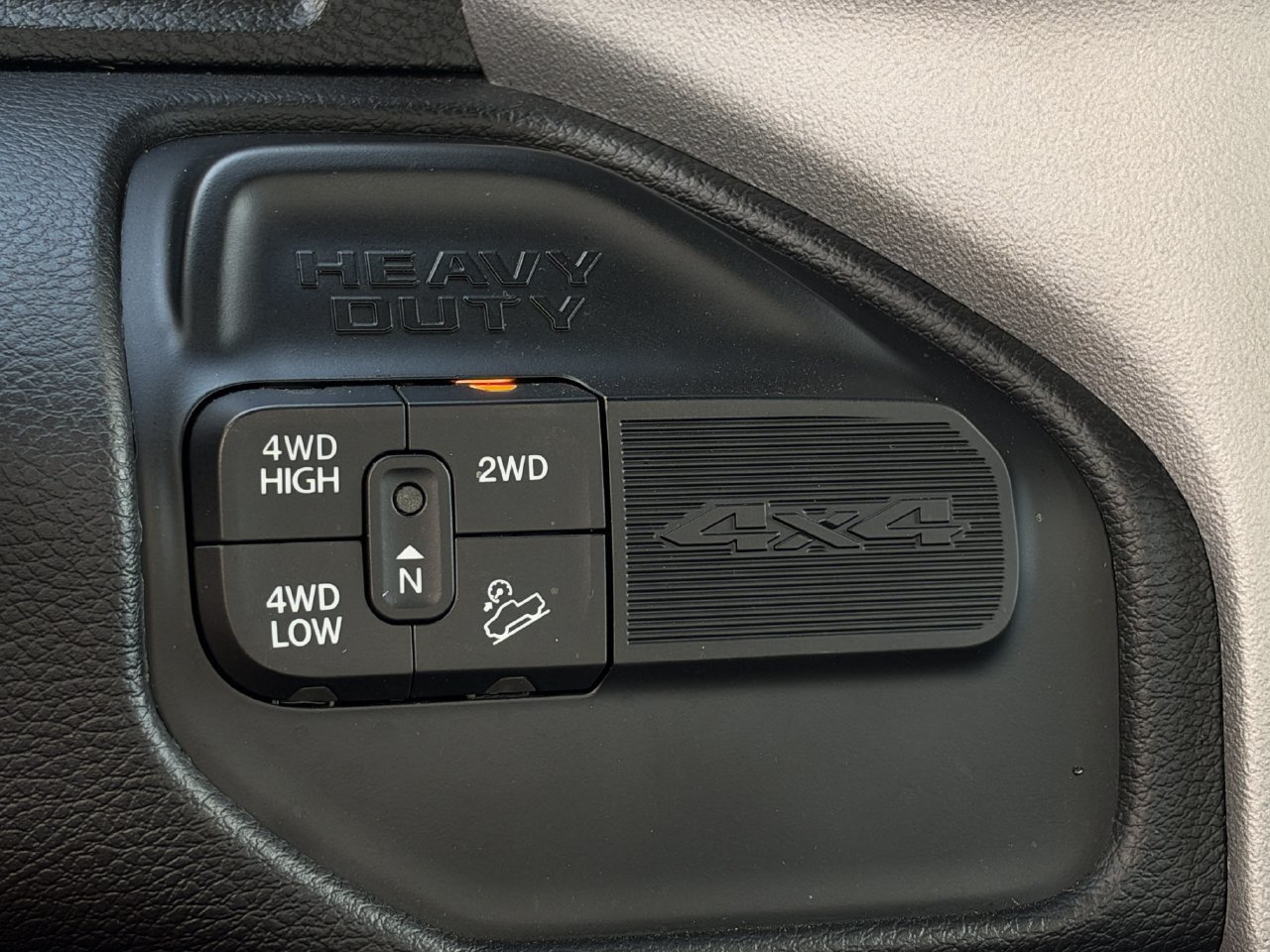 Used 2024 RAM 2500 Big Horn w/ Off Road Package AWD/4WD image 24