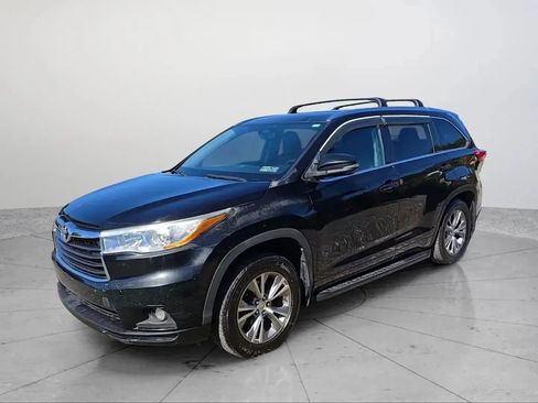Used 2015 Toyota Highlander XLE image 24