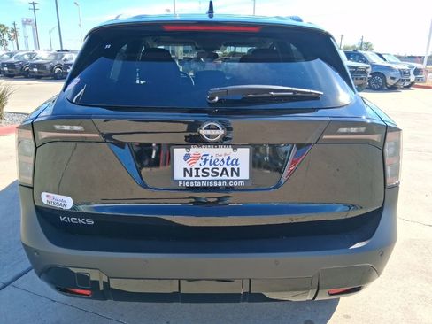 New 2026 Nissan Kicks SV w/ SV Premium Package image 5