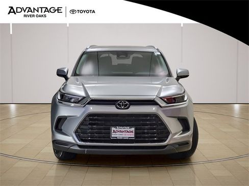 Certified 2025 Toyota Grand Highlander AWD image 3