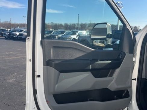 Used 2023 Ford F350 XL w/ 360-Degree Camera Package image 30