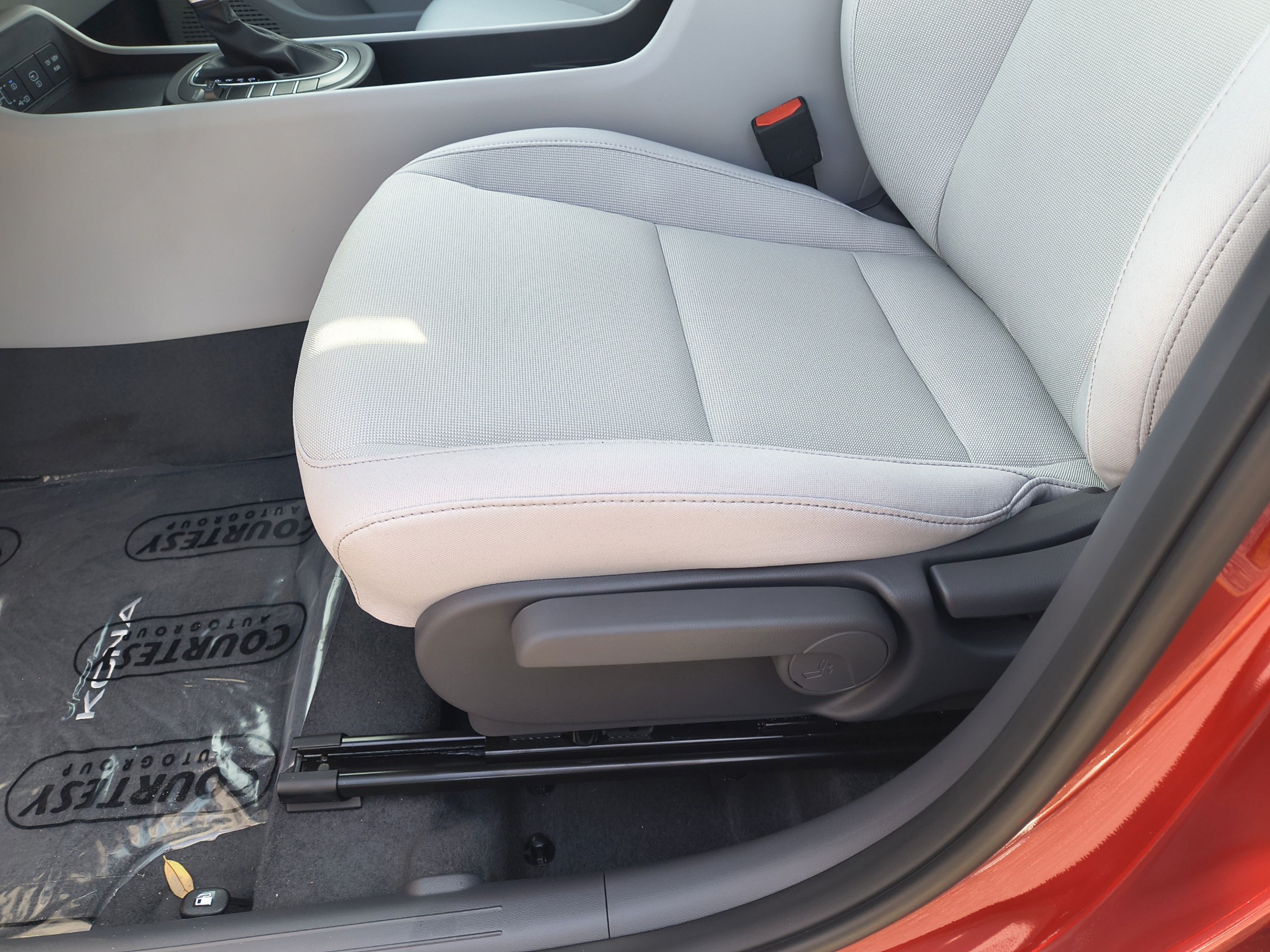 New 2027 Hyundai Kona SE FWD image 19