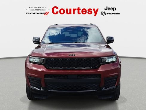 Certified 2023 Jeep Grand Cherokee L Laredo image 10