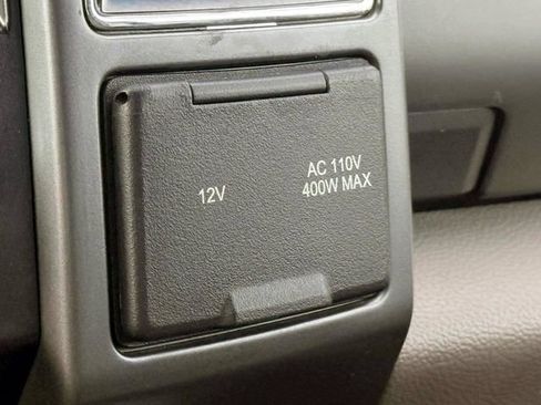 Used 2020 Ford F550 4x4 Crew Cab Super Duty w/ XLT Value Package image 30