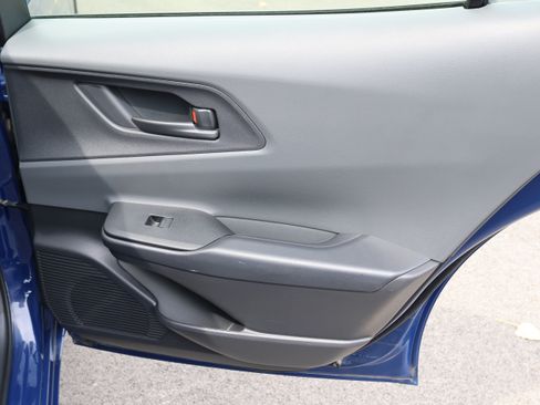 Certified 2025 Toyota Prius LE FWD image 17