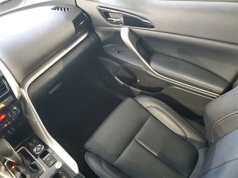 Used 2023 Mitsubishi Eclipse Cross SEL image 11
