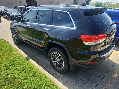 Used 2018 Jeep Grand Cherokee Limited AWD/4WD image 7