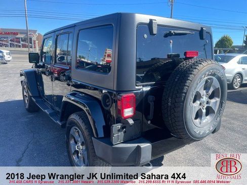 Used 2018 Jeep Wrangler Unlimited Sahara w/ Connectivity Group image 5
