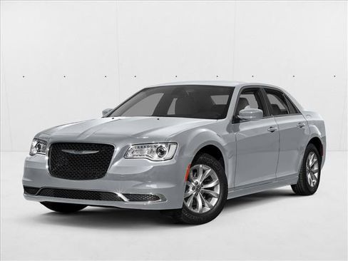 Used 2017 Chrysler 300 Limited RWD image 1