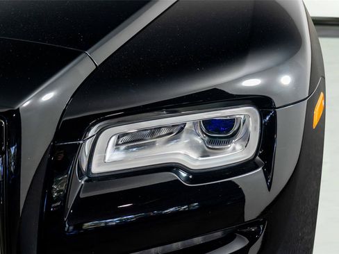 Used 2020 Rolls-Royce Wraith RWD image 23