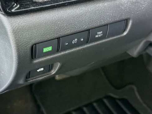 Used 2023 Nissan Sentra SV w/ All-Weather Package FWD image 16