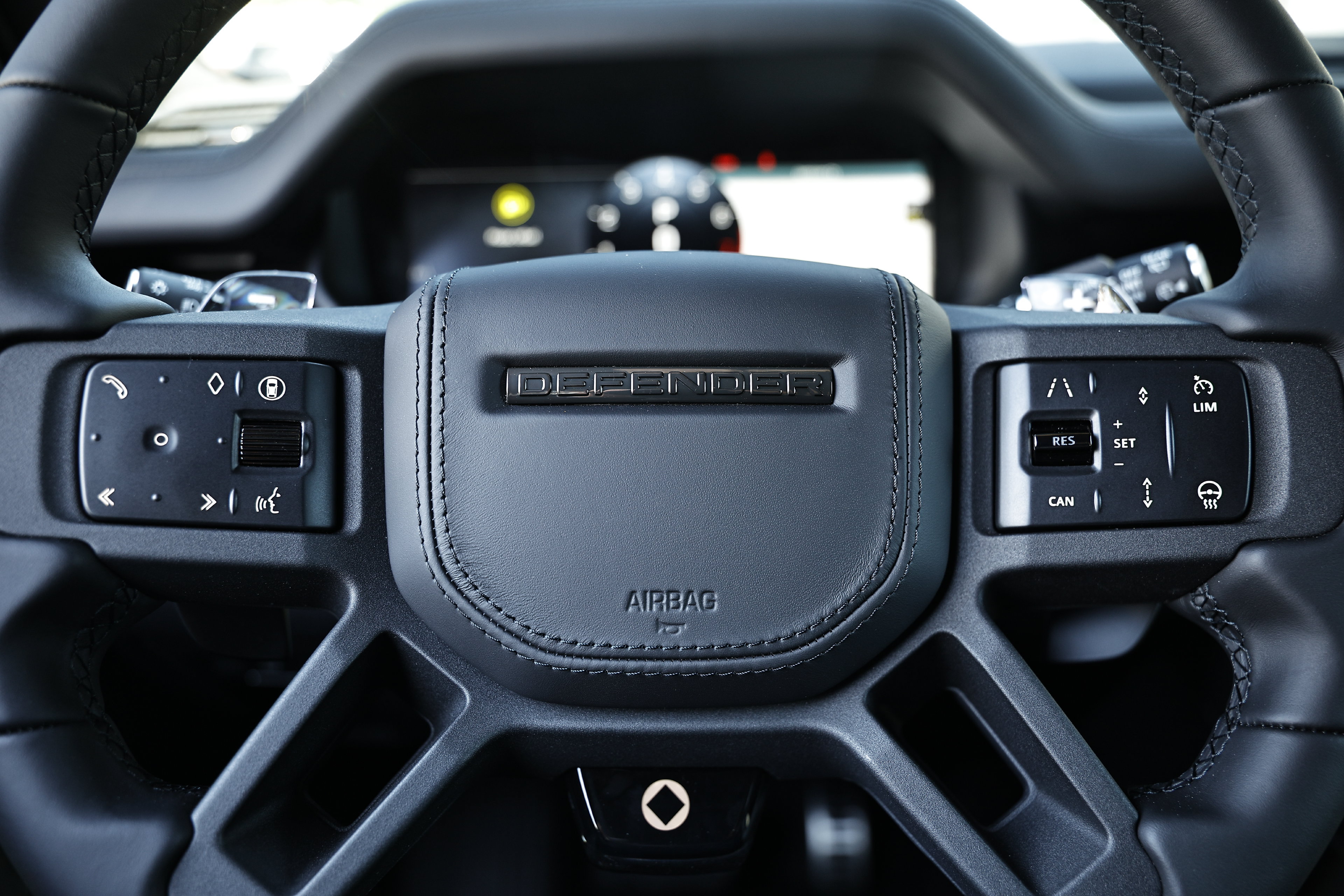 New 2026 Land Rover Defender 110 OCTA AWD/4WD image 45