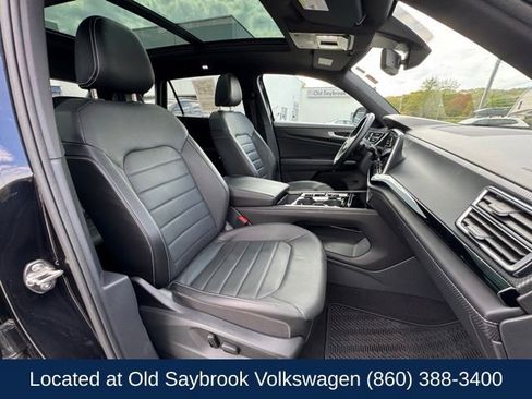 Used 2024 Volkswagen Atlas Cross Sport SEL R-Line AWD/4WD image 24