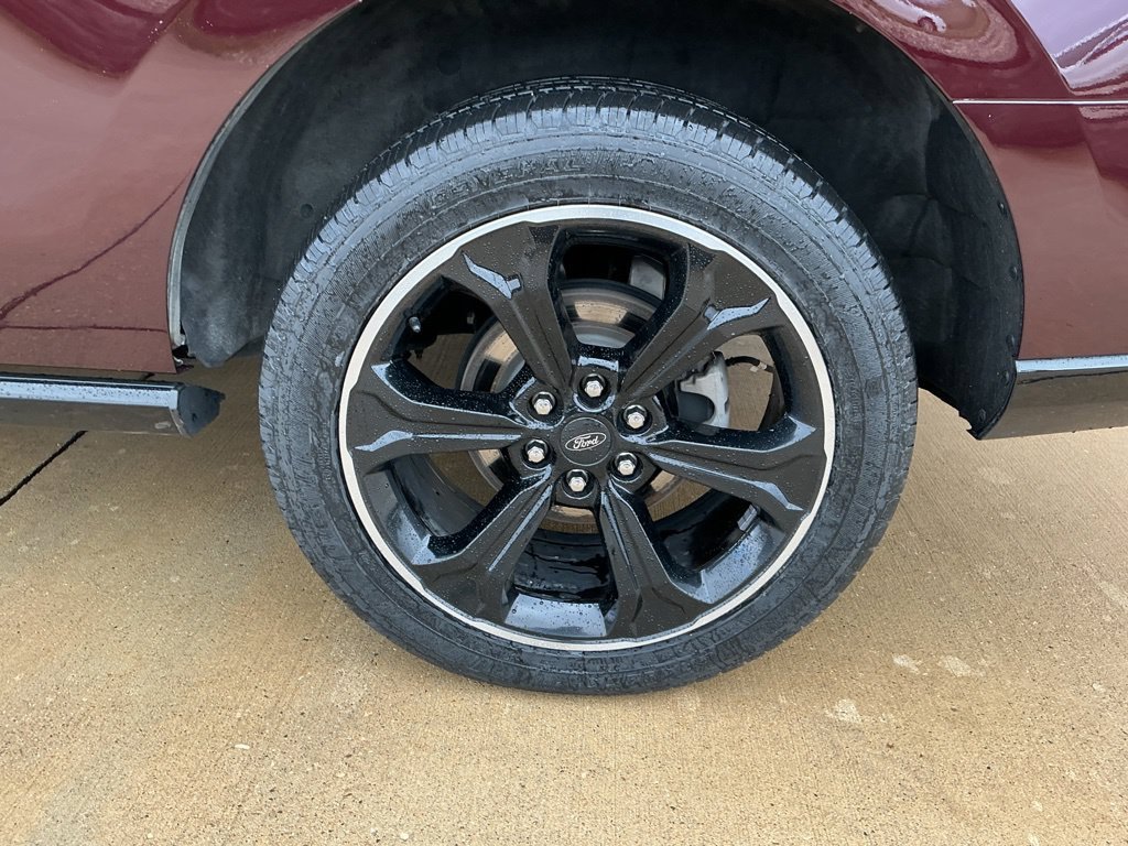 Used 2024 Ford Expedition Limited AWD/4WD image 6