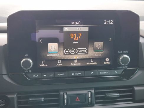 Used 2025 Nissan Pathfinder S FWD image 11