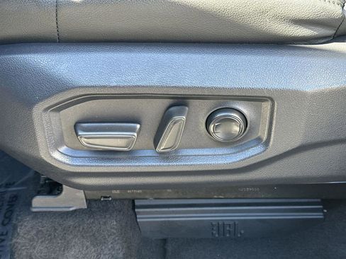 Used 2024 Toyota Tundra Limited image 26